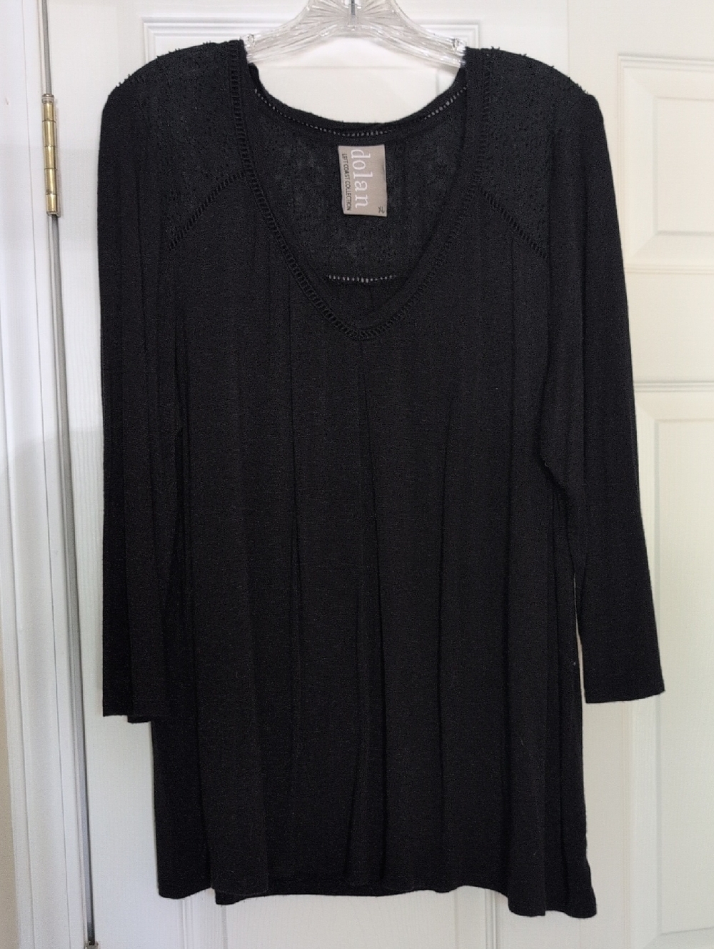dolan Left Coast Anthropologie Black V-Neck Knit Top
